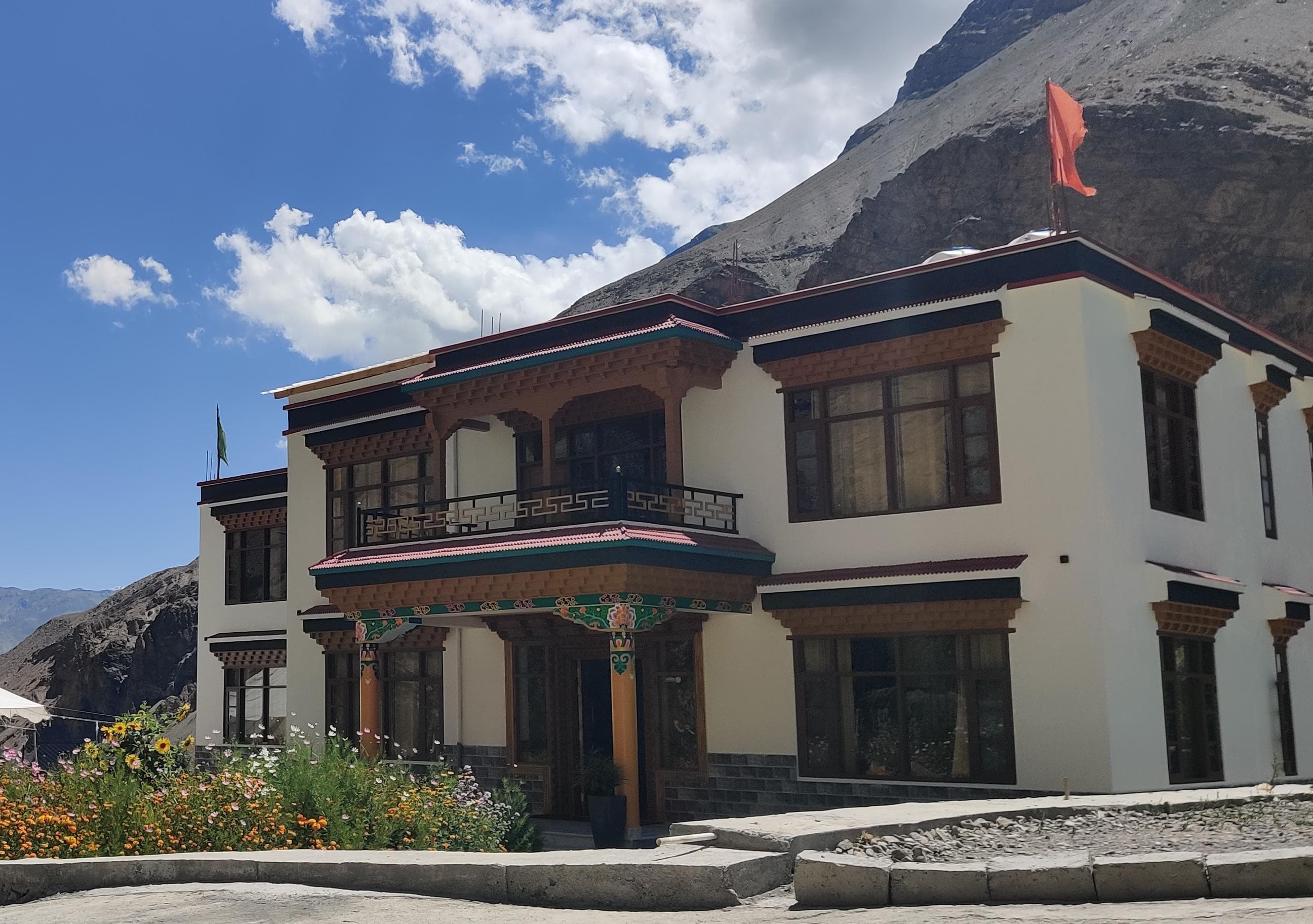 Hotel Palvey Dharamshala - Peaceful retreat near McLeodGanj